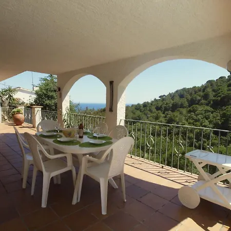 Kerstin Bruns - Casa Ariane Dom wakacyjny Tossa de Mar